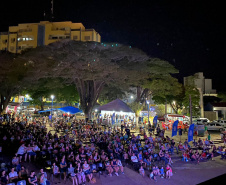 Cinema na Praça