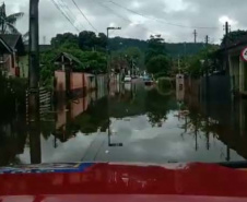 Sobe para 4,2 mil o número de pessoas atingidas pelas chuvas no Litoral e RMC