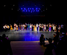 Evento da consciência negra faz história no Teatro Guaíra