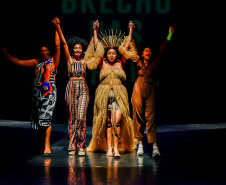 Evento da consciência negra faz história no Teatro Guaíra