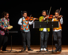 Evento da consciência negra faz história no Teatro Guaíra