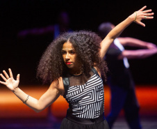 Evento da consciência negra faz história no Teatro Guaíra