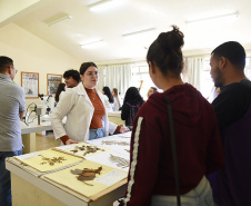 I Feira de profissões da UENP reúne mais de 3 mil estudantes