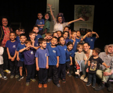 Mostra Especial do 50° Fenata leva peças a 60 instituições de Ponta Grossa