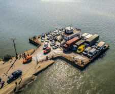 DER/PR altera restrições para veículos pesados no ferry boat de Guaratuba 