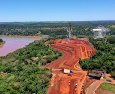 Nova ponte Brasil-Paraguai, em Foz do Iguaçu, está quase finalizada