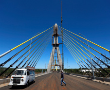 Nova ponte Brasil-Paraguai, em Foz do Iguaçu, está quase finalizada