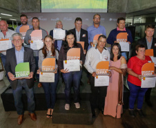 Segundo Prêmio Orgulho da Terra homenageia boas práticas do agronegócio paranaense, nesta quarta, dia 30, em Curitiba