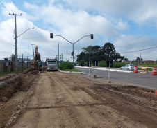 BR-376 tem bloqueios para avançar obra de novo viaduto em São José dos Pinhais 