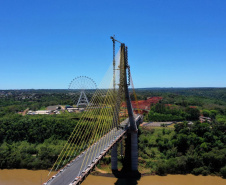 Nova ponte Brasil-Paraguai, em Foz do Iguaçu, está quase finalizada