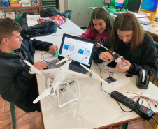  Professores apresentam projetos de robótica premiados durante evento de formação