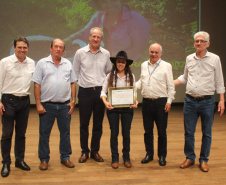 Produtoras de Pinhalão e de Tomazina vencem concurso Café Qualidade Paraná