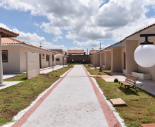 Governo do Paraná inaugura condomínio do idoso de Cornélio Procópio