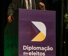 Ratinho Junior é diplomado, agradece paranaenses e prevê nova gestão com grandes resultados