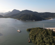 Terceiro ferry boat retorna à baía de Guaratuba e verão terá operação completa