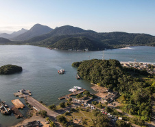 Terceiro ferry boat retorna à baía de Guaratuba e verão terá operação completa