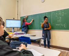 Rede estadual do Paraná tem 349 alunos premiados na Olimpíada Brasileira de Matemática das Escolas Públicas