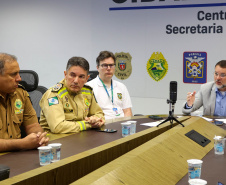 Reunião do gabinete de crise no Centro de Operações Cidade da Polícia