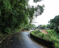 Estrada da Graciosa permanece bloqueada; DER monitora área afetada pelas chuvas 
