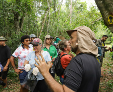 Hernandarias (Paraguai), 30 de novembro de 2022 - Marcação do Caminho do Peabiru no Refúgio Biológico Tati Yupi, dentro do lado paraguaio da Usina de Itaipu. 