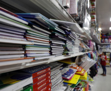  	Procon/PR dá dicas para economizar na compra do material escolar