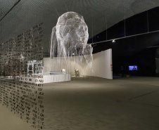 O público já pode conferir no espaço do Olho a exposição “Invisível e Indizível”, do artista espanhol Jaume Plensa. 