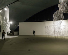 O público já pode conferir no espaço do Olho a exposição “Invisível e Indizível”, do artista espanhol Jaume Plensa. 