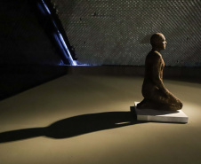 O público já pode conferir no espaço do Olho a exposição “Invisível e Indizível”, do artista espanhol Jaume Plensa. 