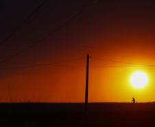 Verão começa ensolarado na maioria das regiões do Paraná