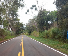 DER executa reforço de sinalização de rodovia em Umuarama 