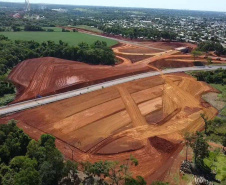 Ponte da Integração passa por teste carga e recebe acabamentos finais 