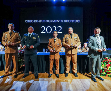 Capitães da Polícia Militar e dos Bombeiros finalizam o Curso de Aperfeiçoamento de Oficiais -