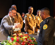 Curso de Aperfeiçoamento de Oficiais forma 66 novos capitães para PMPR e Corpo de Bombeiros