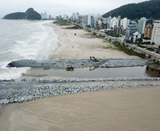 Veranistas devem evitar trechos de obras no litoral, para evitar acidentes