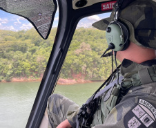 Aeronave foi cedida pela Casa Militar ao Batalhão de Polícia Ambiental – Força Verde. Ela será utilizada para ações de orientação da população, prevenção e combate a ações danosas ao meio ambiente até o dia 2 de janeiro. (Foto: SESP)