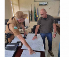 GUARATUBA - Secretário de Segurança acompanha ações do Verão Maior Paraná em Guaratuba e na Ilha do Mel -   O secretário e sua comitiva estiveram nas sedes do Corpo de Bombeiros Militar, da Polícia Militar, da Polícia Civil e da Polícia Penal, em Guaratuba - 