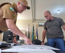 GUARATUBA - Secretário de Segurança acompanha ações do Verão Maior Paraná em Guaratuba e na Ilha do Mel -   O secretário e sua comitiva estiveram nas sedes do Corpo de Bombeiros Militar, da Polícia Militar, da Polícia Civil e da Polícia Penal, em Guaratuba - 