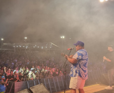 PONTAL DO PARANÁ – Show com os londrinenses da dupla Jeann & Julio. -