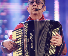 Dupla George Henrique & Rodrigo e Trio Parada Dura agitaram noite de sábado no Litoral