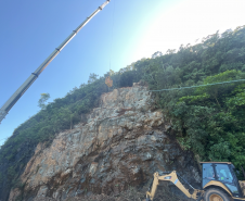 Obra de recuperação da BR-277 no Litoral entra na fase de contenção definitiva 