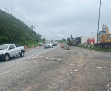 Sem interrupções, avançam obras emergenciais na BR-277 