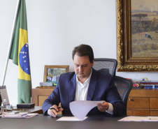 Governador autoriza progressão de 329 profissionais da Polícia Civil do Paraná
