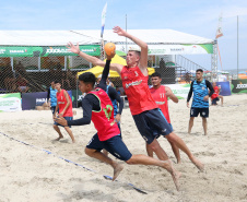 Final do Circuito Paranaense de Handebol de Praia movimentou o fim de semana no Litoral