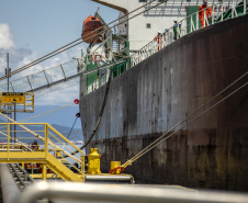 Porto de Paranaguá se prepara para atender demanda crescente do mercado de líquidos