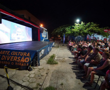 Cinema na Praça apresenta sessões em mais quatro balneários de Pontal