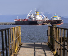 Porto de Paranaguá se prepara para atender demanda crescente do mercado de líquidos