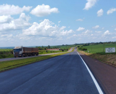 Rodovia entre Maringá e Peabiru recebe obras de conservação no pavimento e pintura