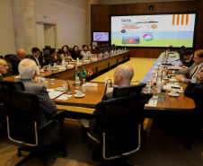 Vice-Governador Darci Piana em reunião com a Câmara de Comercio Brasil Canada.