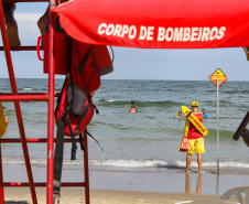 Corpo de Bombeiros Militar do Paraná realiza mais de 700 salvamentos durante o Verão Maior Paraná