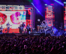 Show de Cesar Menoti e Fabiano em matinhos.Foto:Ari Dias/AEN